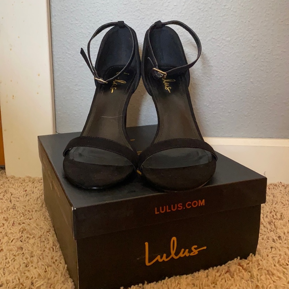 Lulus Black heels